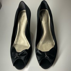 AUDREY BLACK SATIN 8M Ann Taylor